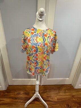 Nally & Millie Short-Sleeve Floral Top in Yellow, Blue, Red, Green